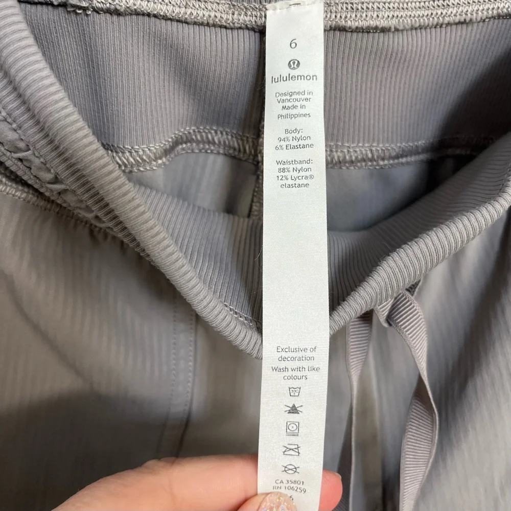 Lululemon Gray Dance Studio Crop Pants - Picture 11 of 11